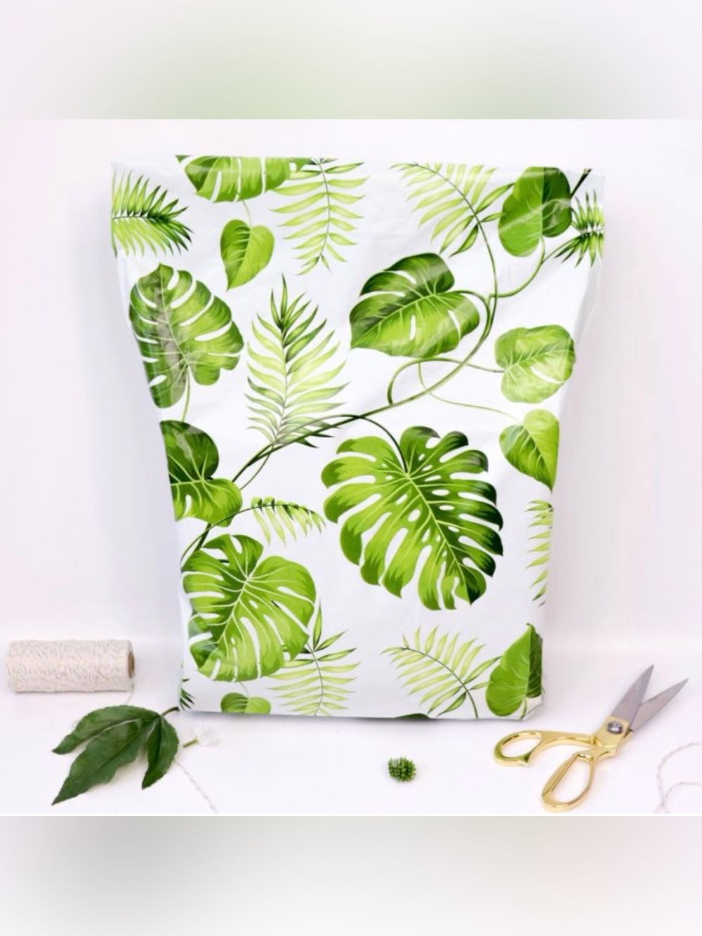 Set of 20 14.5” x 19” Banana Leaves Botanical Poly Mailers